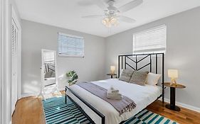 Designed And Cozy 1Br With Parking Near Stores